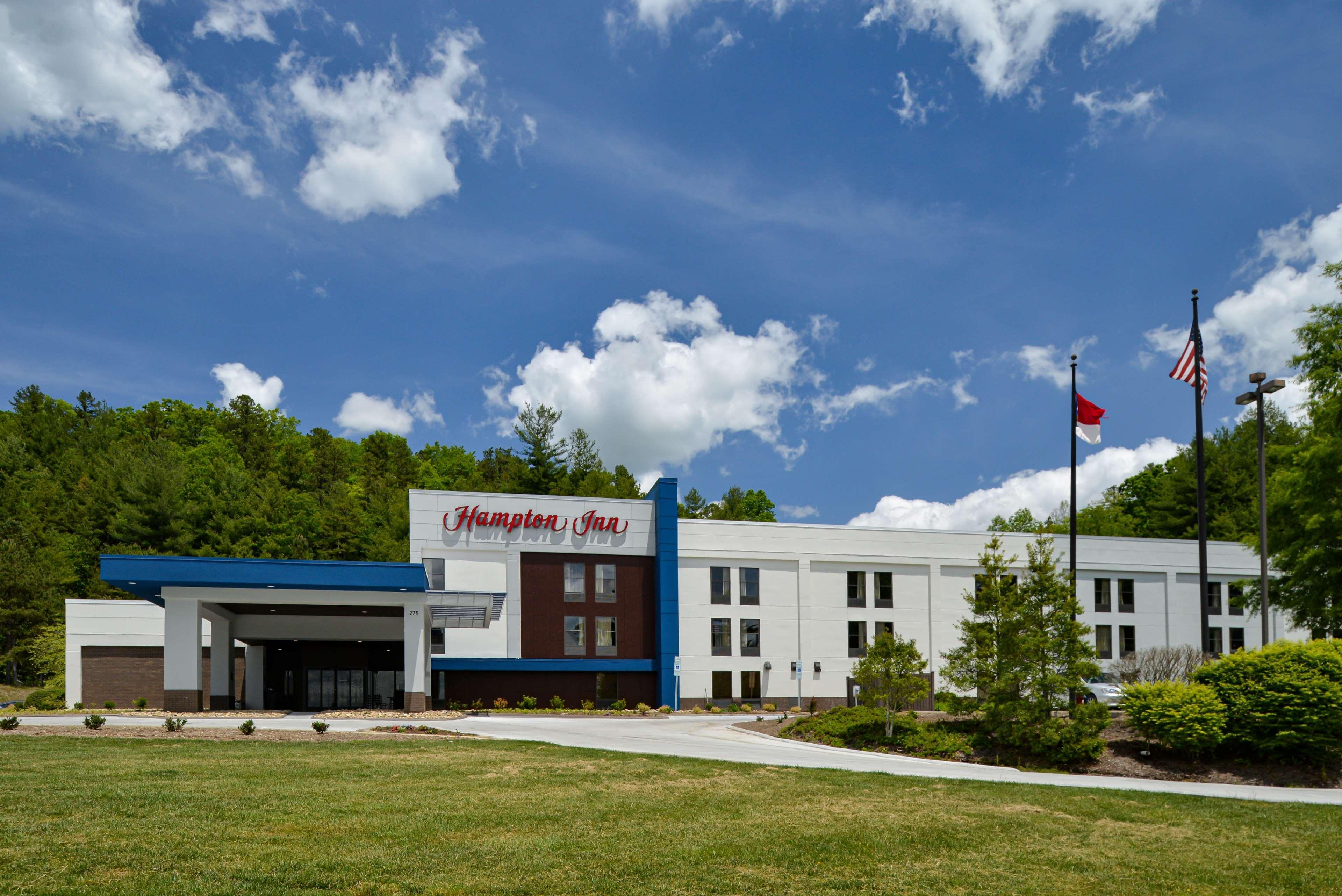 Hampton Inn Brevard Pisgah Forest Exterior photo